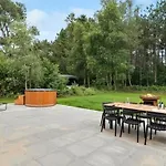 Дом отдыха Experience Nature With Near Forest And