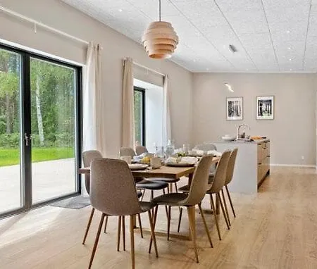 Experience Nature With Near Forest And Semesterbostad Hadsund